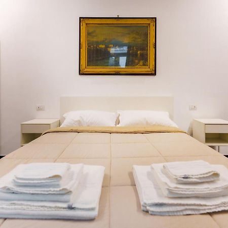 Casa Sasu - Design Modern Apartment Napoli Bagian luar foto